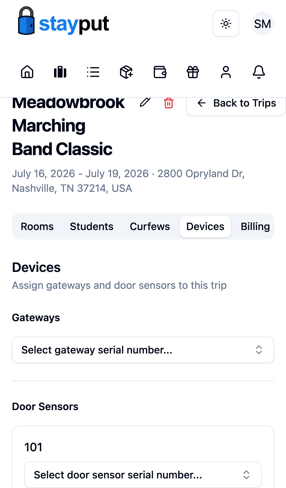 Room cards on the Devices tab with door sensor serial number dropdowns (mobile)