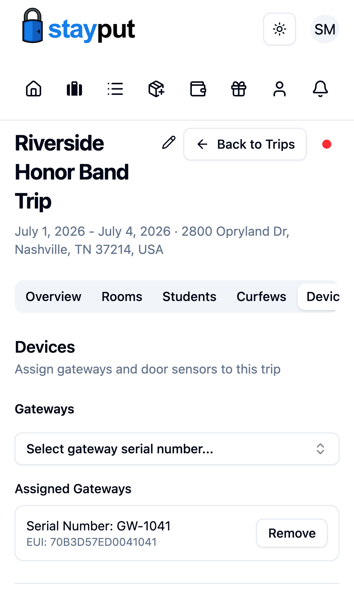 The Devices tab with the manual gateway serial number field and Assign button (mobile)