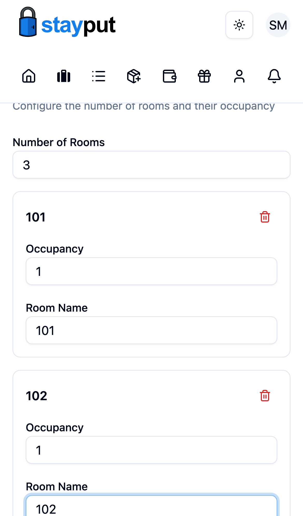 The Rooms tab in edit mode with room count, occupancy, and room name fields (mobile)